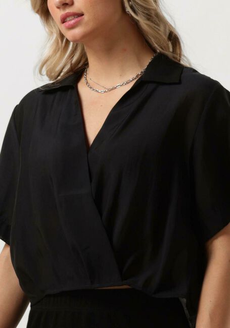 Zwarte ANOTHER LABEL Top DANI TOP S/S - large