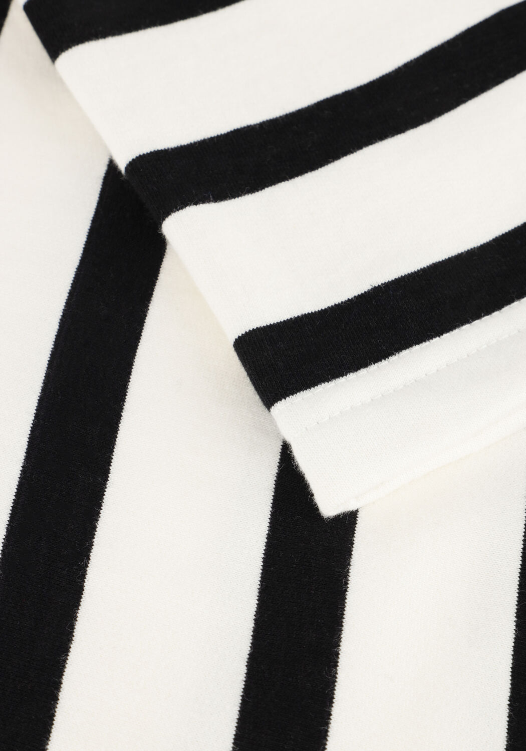 Witte MINUS T-shirt ESTELLA SHORT SLEEVE SWEAT - large