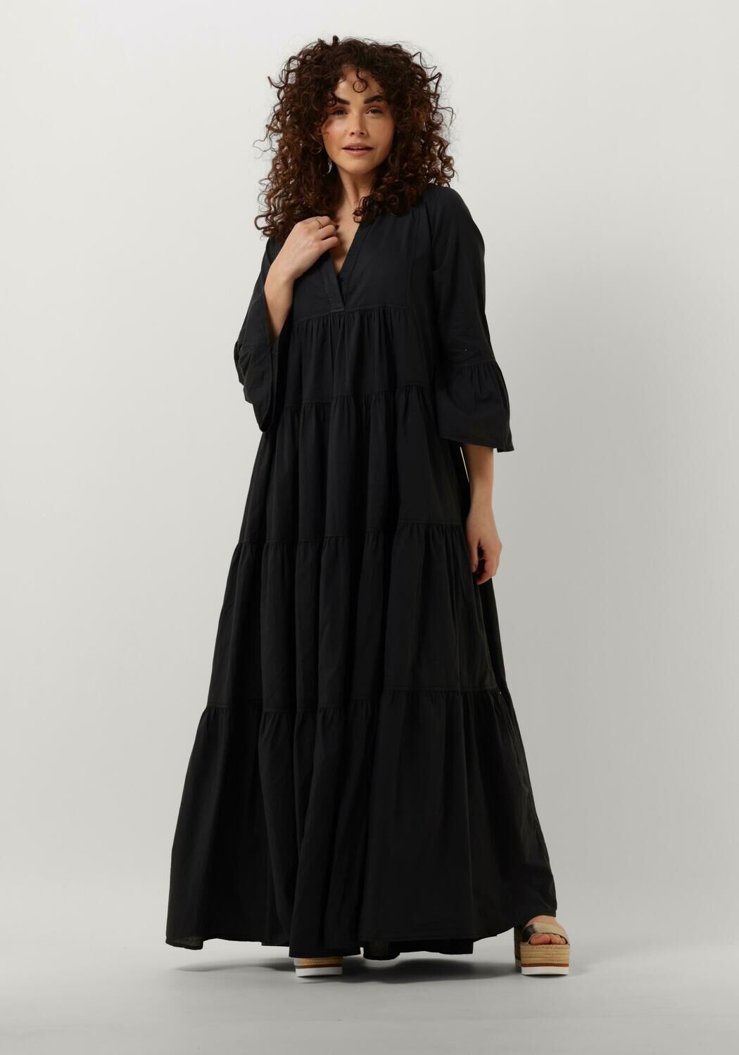 zwarte devotion maxi jurk kamares