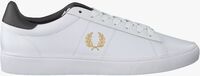 Witte FRED PERRY Lage sneakers B8255 - medium