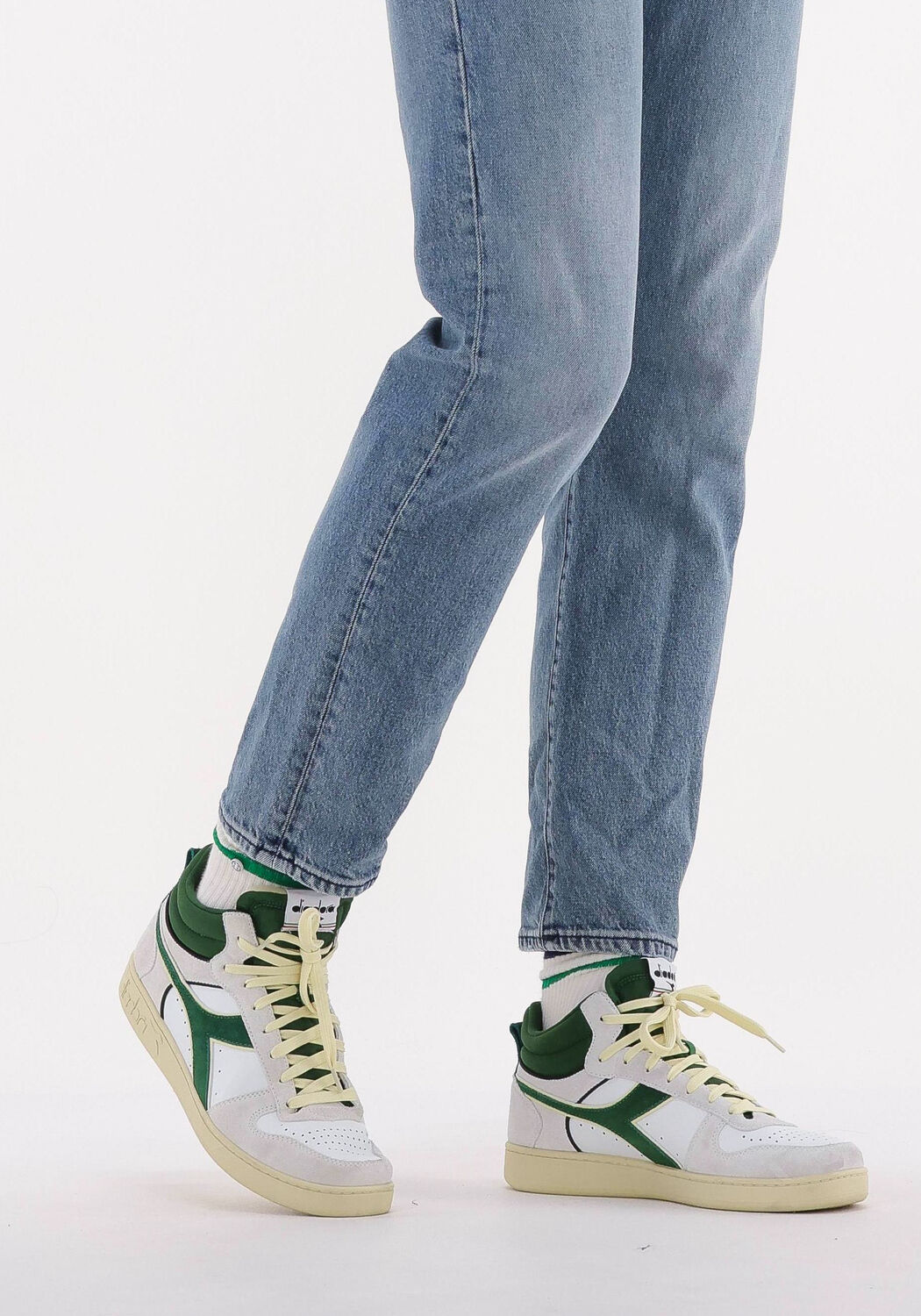 Witte DIADORA Hoge sneakers MAGIC BASKET DEMI CUT - large