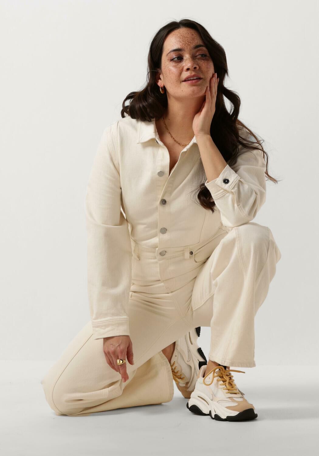 The fashion store that loves you back Omoda