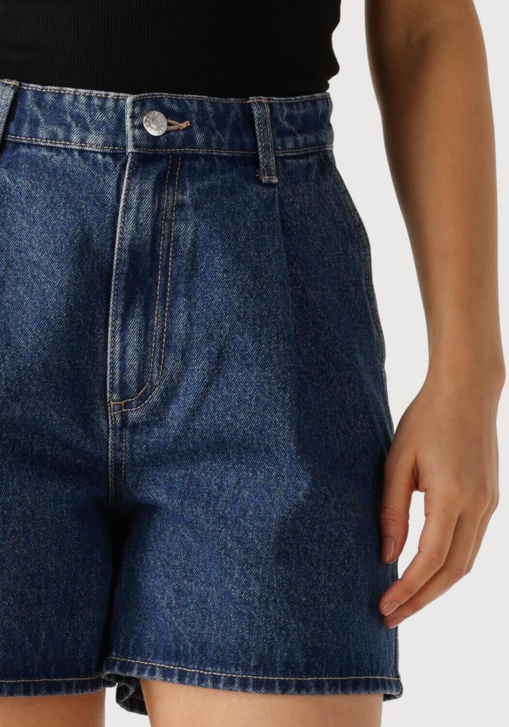 EDITED Dames Jeans Lilyan Shorts Blauw