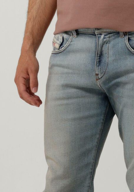 Lichtblauwe DIESEL Slim fit jeans D-STRUCT - large