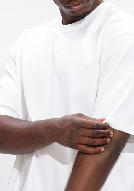 Witte LEVI'S T-shirt HEAVYWEIGHT LOOSE TEE - large