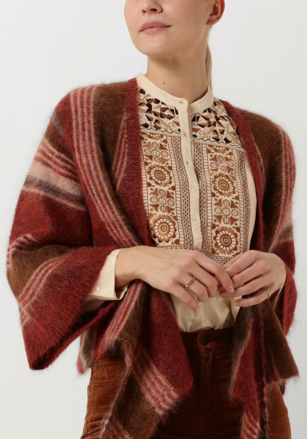 Bordeaux ANTIK BATIK Vest MAYA CARDIGAN Omoda