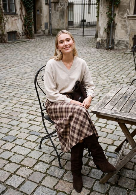 Zand AIMEE THE LABEL Truien/vesten KAAPSTADW6 SWEATER - large