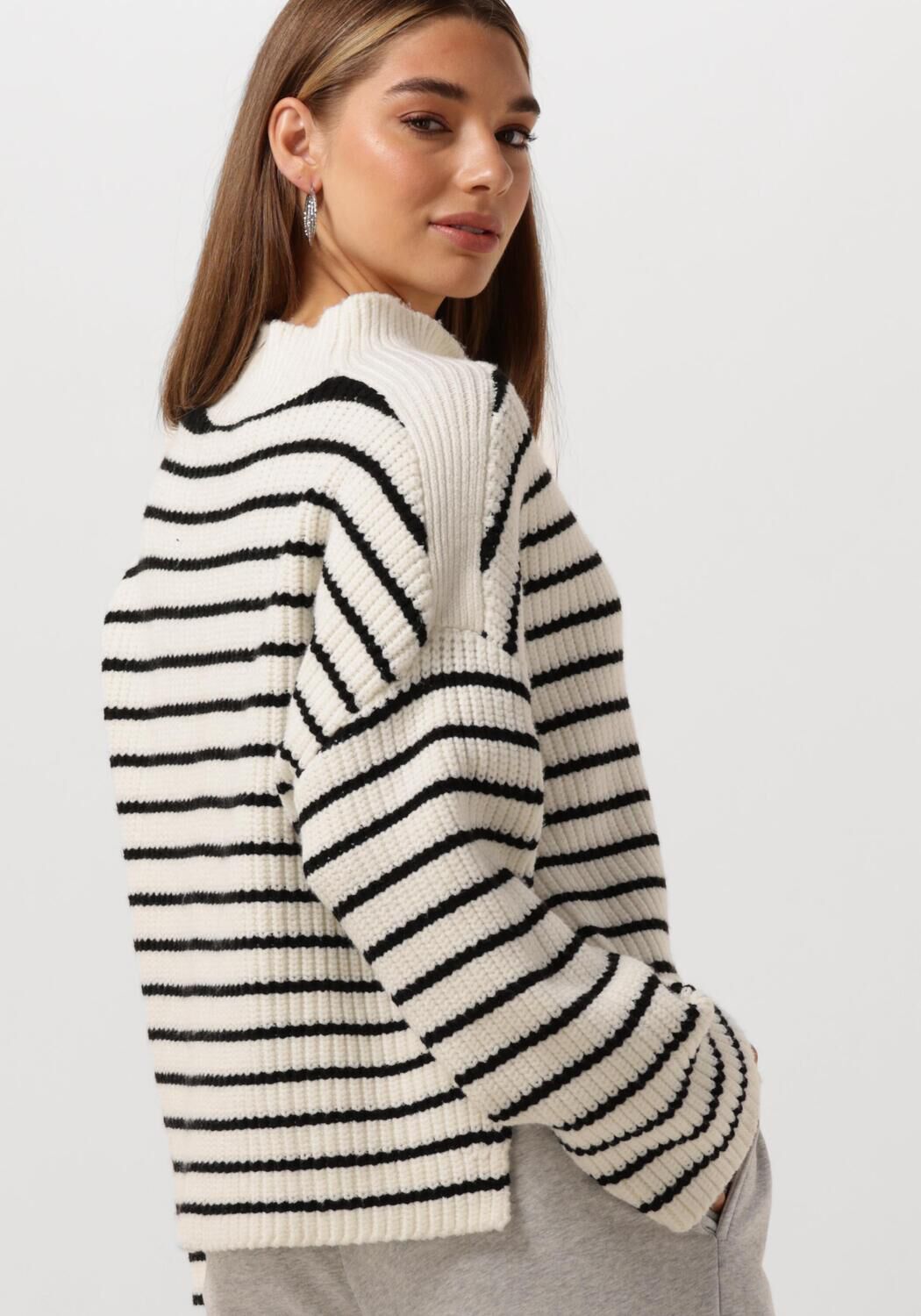 EDITED Dames Truien & Vesten Imilia Jumper Zwart