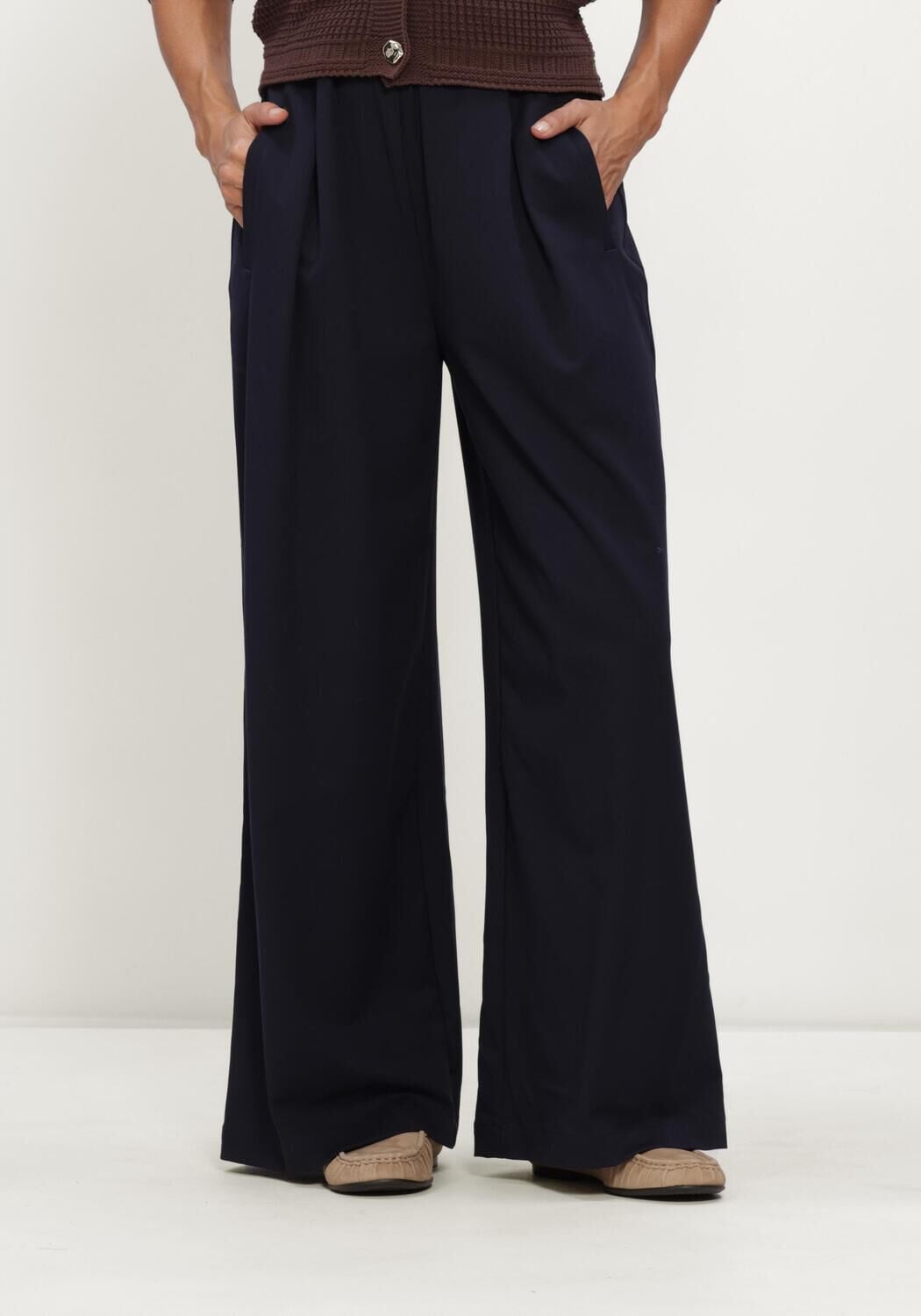 Donkerblauwe CIRCLE OF TRUST Wijde broek MARLON PANTS - large