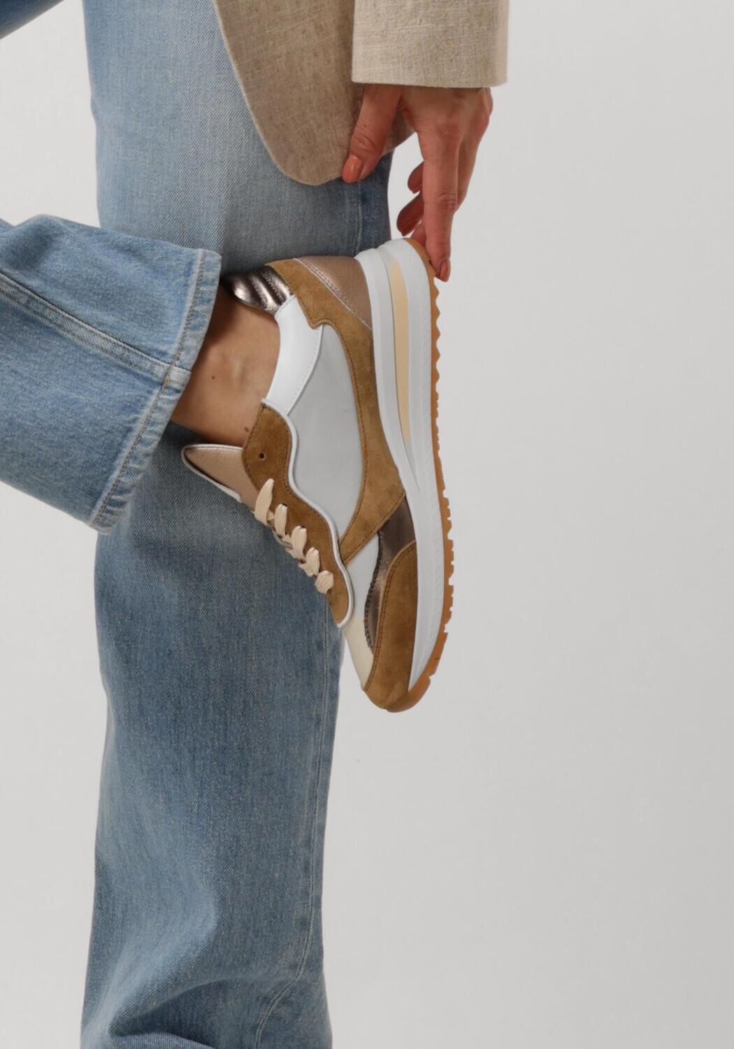 Beige PIEDI NUDI Lage sneakers GAVI - large