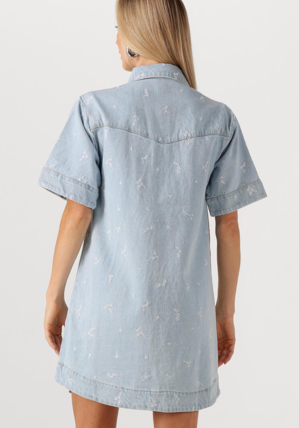 NEO NOIR Dames Jurken Saras Denim Emb Dress Lichtblauw