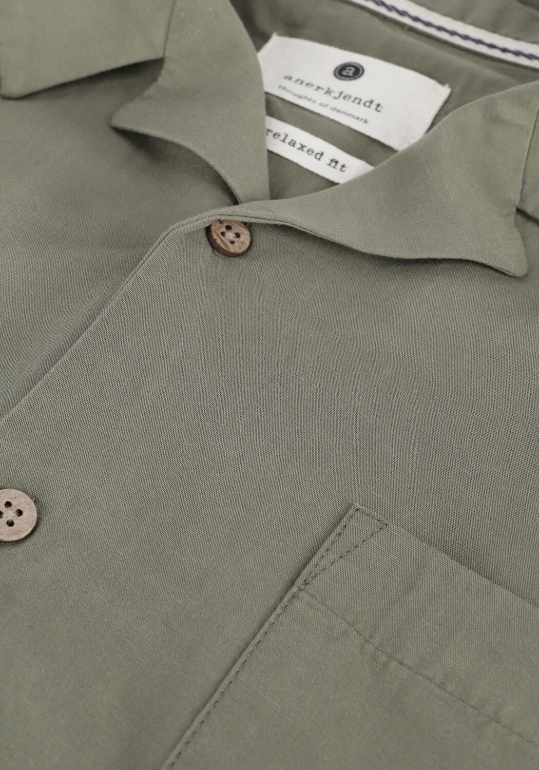 Olijf ANERKJENDT Casual overhemd AKLEO TENCEL MIX SS SHIRT - large