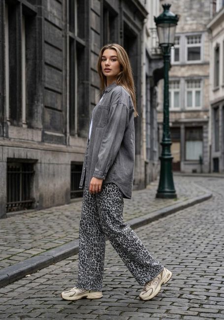 Grijze OBJECT Wide jeans OBJSENI MOJI HW JEANS - large