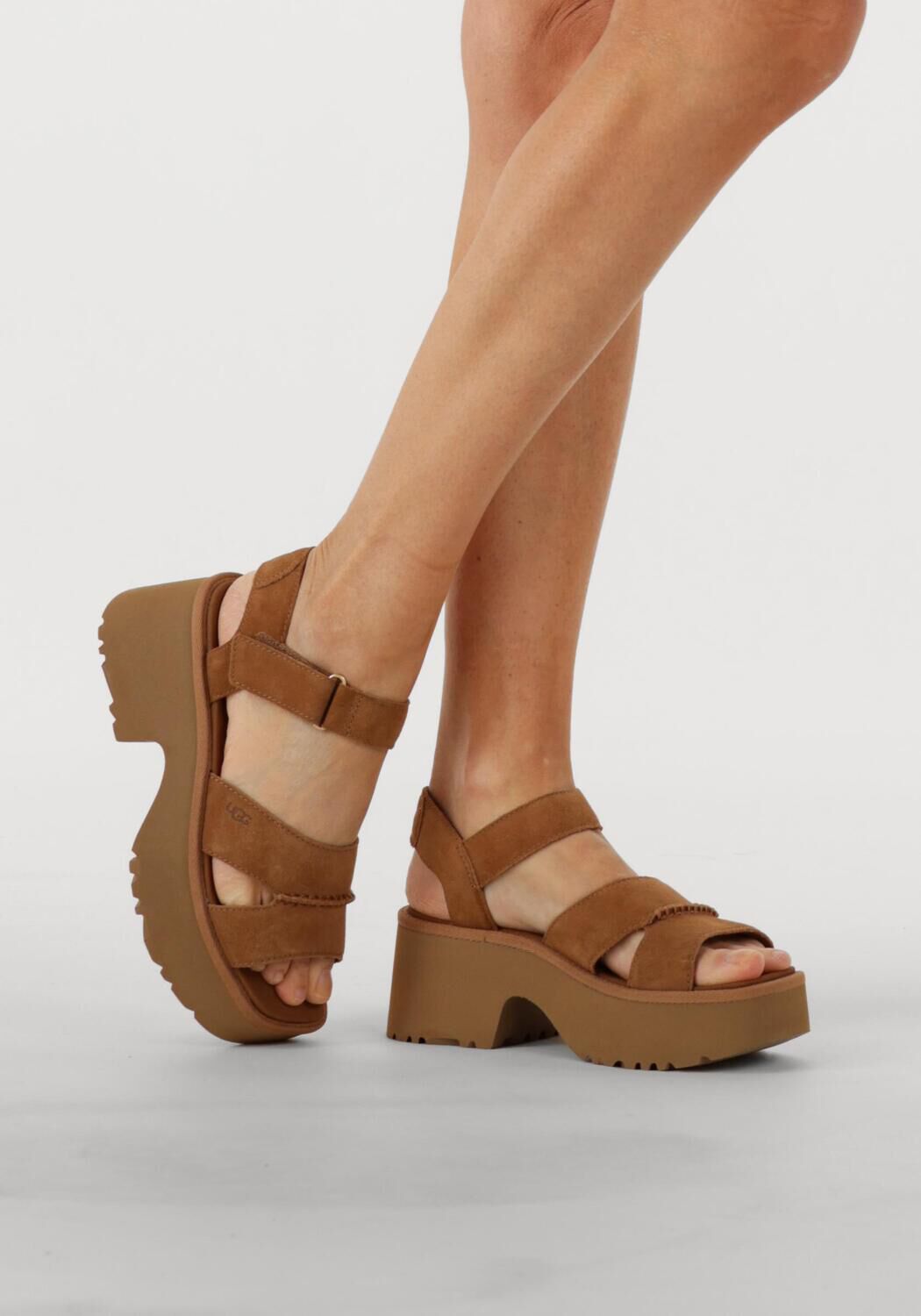 cognac ugg sandalen met hak w new heights ankle strap