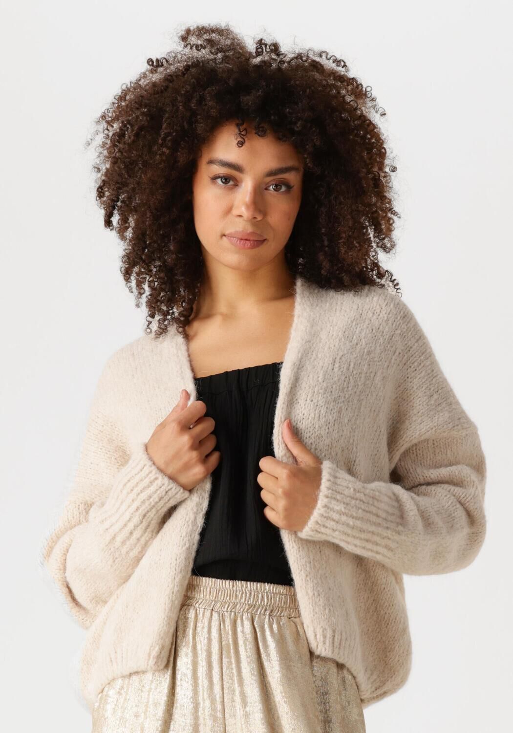 KNIT-TED Dames Truien & Vesten Becky Zand