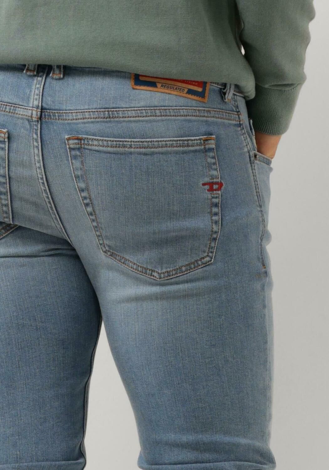 DIESEL Heren Jeans 1979 Sleenker Lichtblauw