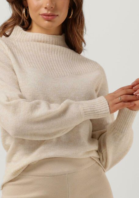 Gebroken wit SELECTED FEMME Trui MALLY LS KNIT T-NECK CAMP B - large