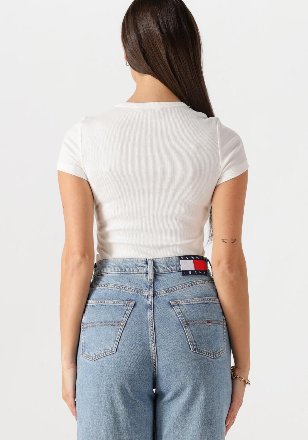 TOMMY JEANS Dames Tops & T-shirts Twj Slim Badge Rib Tee Wit