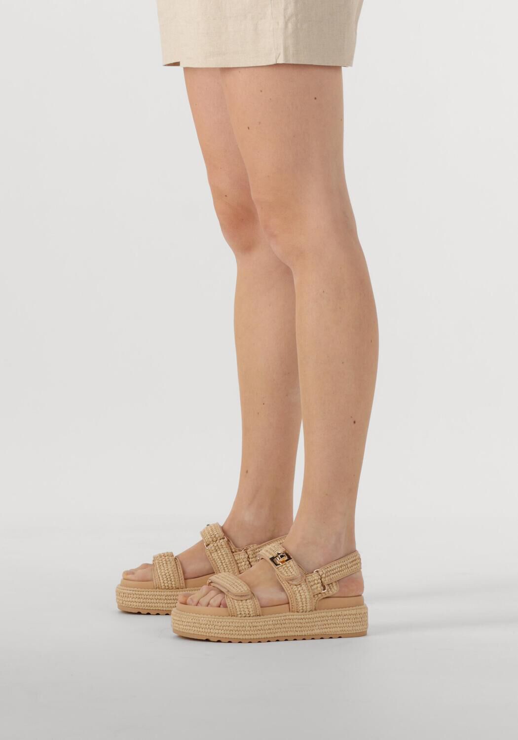 Beige STEVE MADDEN Platte sandalen BIGMONA - large