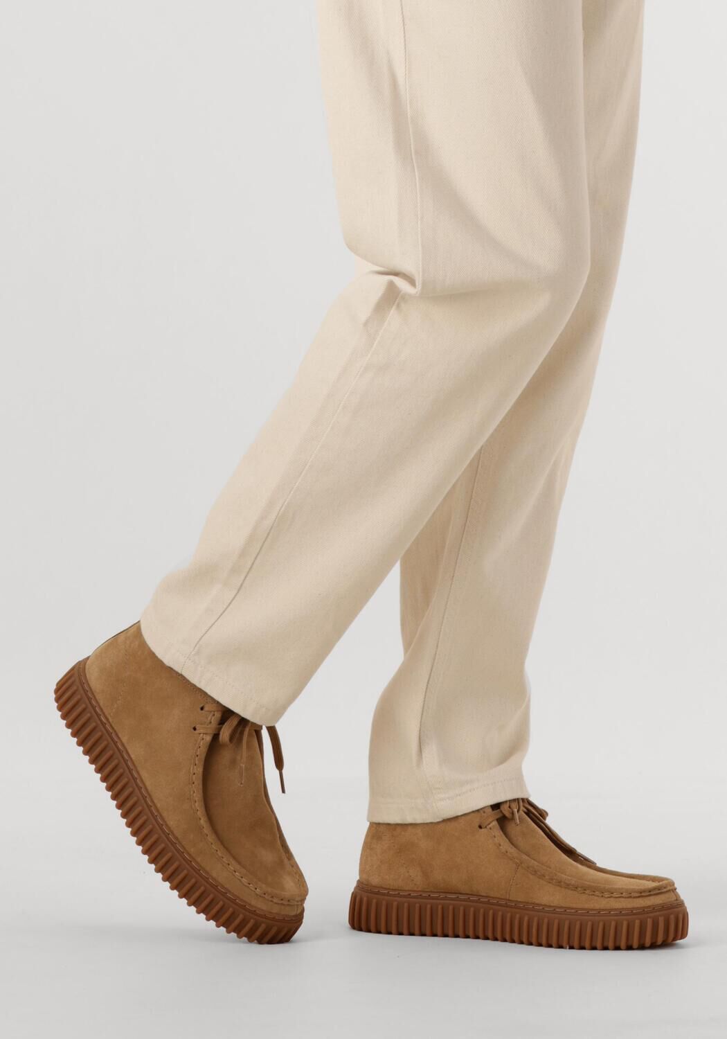 Camel CLARKS ORIGINALS Veterschoenen TORHILL HI HEREN - large