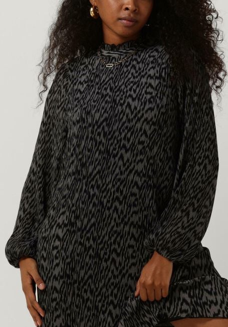 Zwarte LEVETE ROOM Mini jurk LR-WELLS 2 DRESS - large