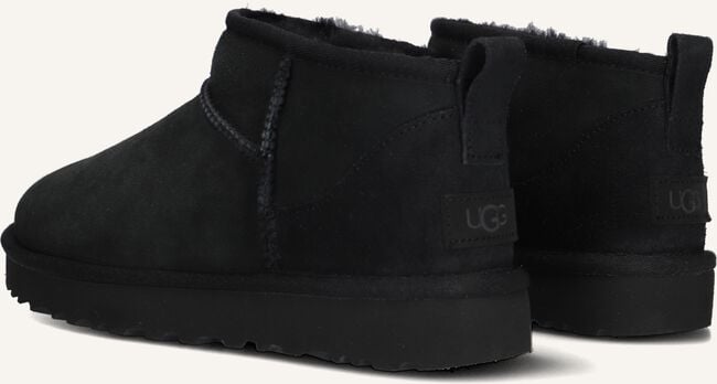 Zwarte UGG Vachtlaarzen W CLASSIC ULTRA MINI Zwarte UGG Vachtlaarzen W CLASSIC ULTRA MINI - large