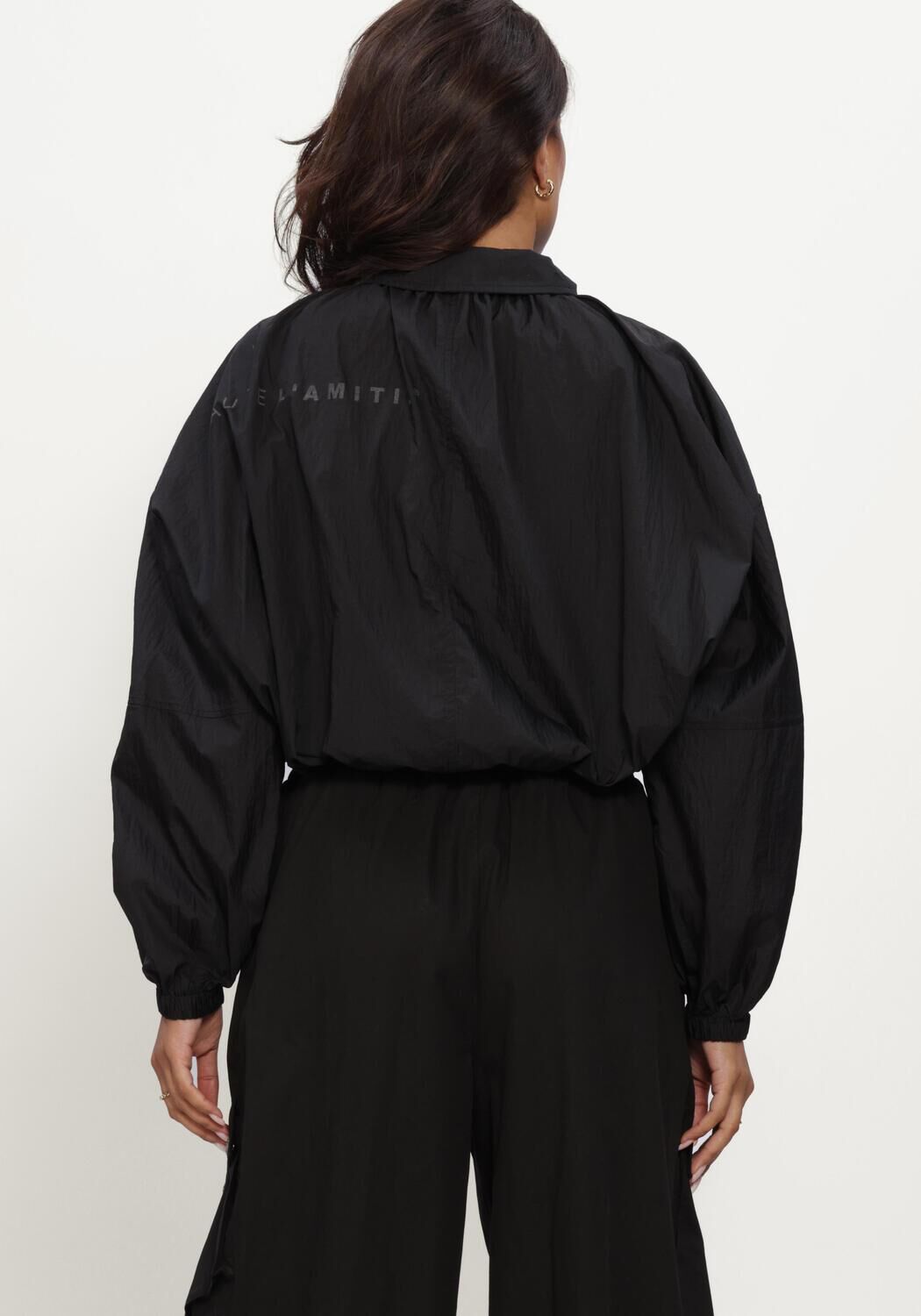 HAUTE L'AMITIÉ Haute L'Amitié Dames Blouses Iron Paper Jacket Zwart