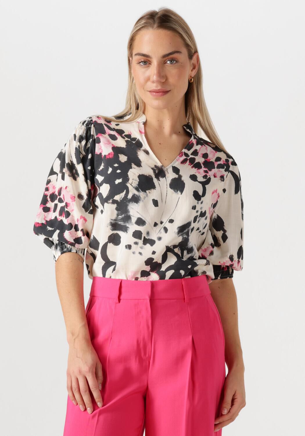 JANSEN AMSTERDAM Dames Blouses Manon Blouse Wam 199 3 4 Puffed Sleeve Multi