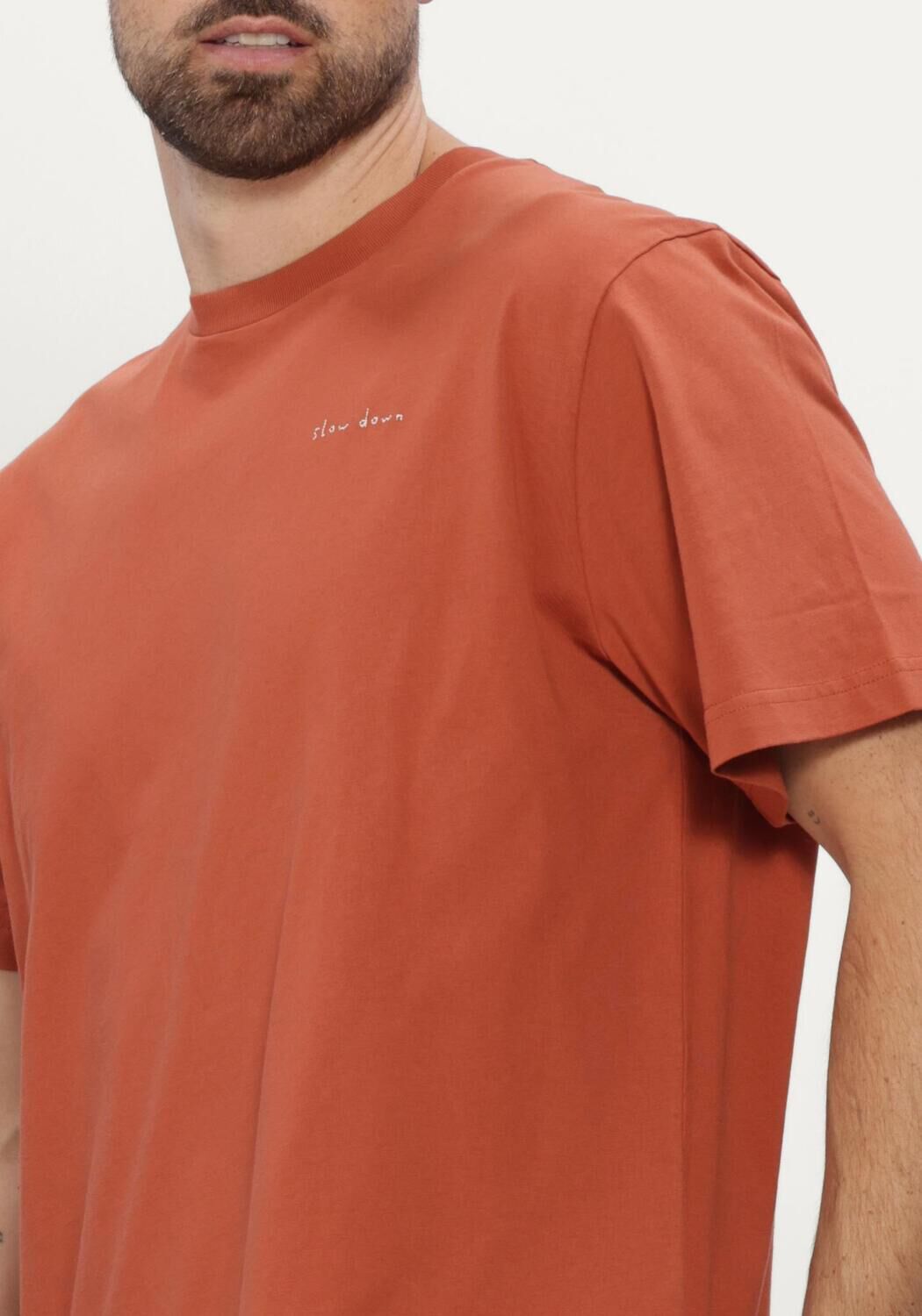 Oranje FOR&Eacute;T T-shirt SLOW DOWN TSHIRT - large