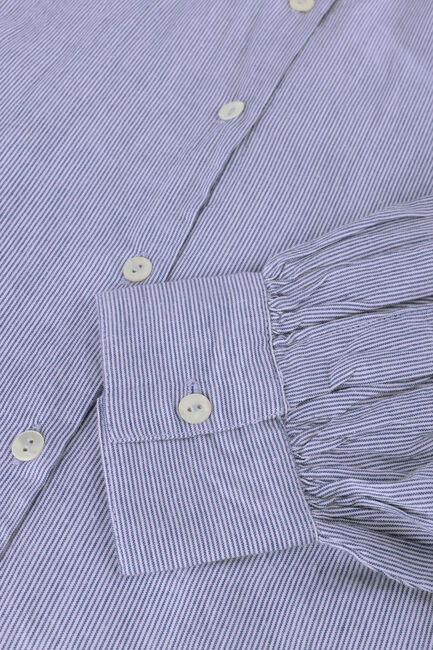 Lichtblauwe BY-BAR Blouses SARAH SHORT PIN STRIPE BLOUSE Lichtblauwe BY-BAR Blouses SARAH SHORT PIN STRIPE BLOUSE - large