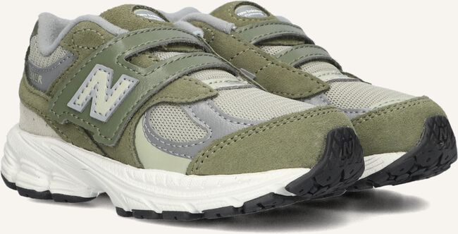 Groene NEW BALANCE Lage sneakers IV2002 Groene NEW BALANCE Lage sneakers IV2002 - large