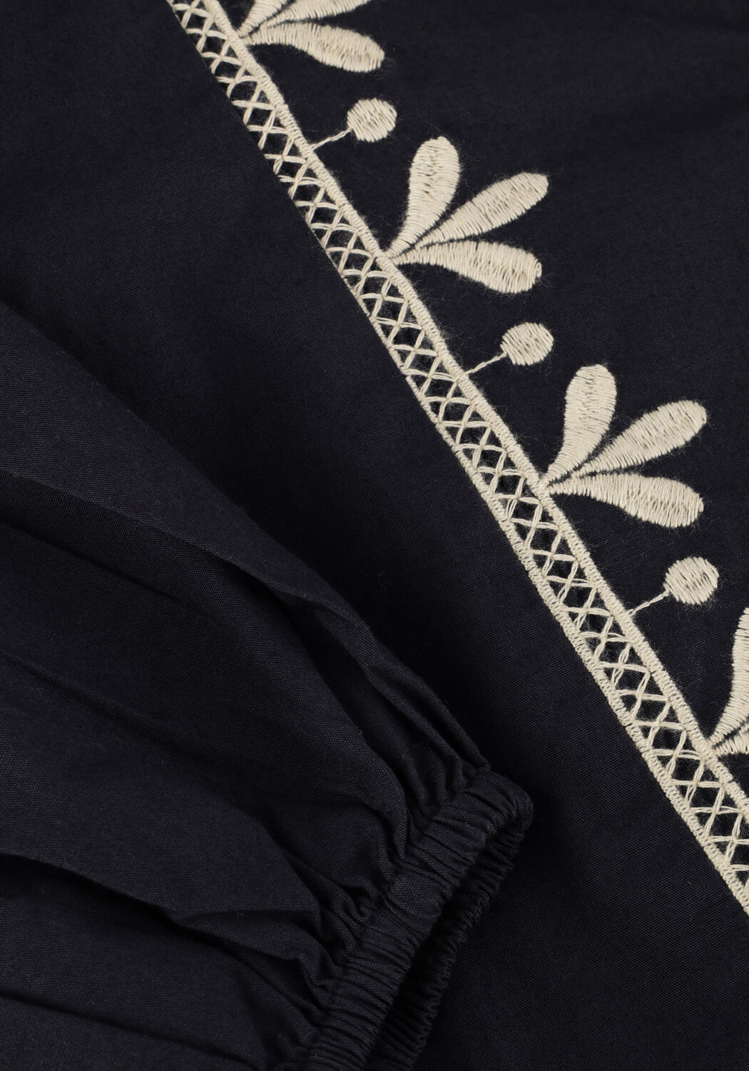 Donkerblauwe NEO NOIR Blouses GINIA EMB BLOUSE - large