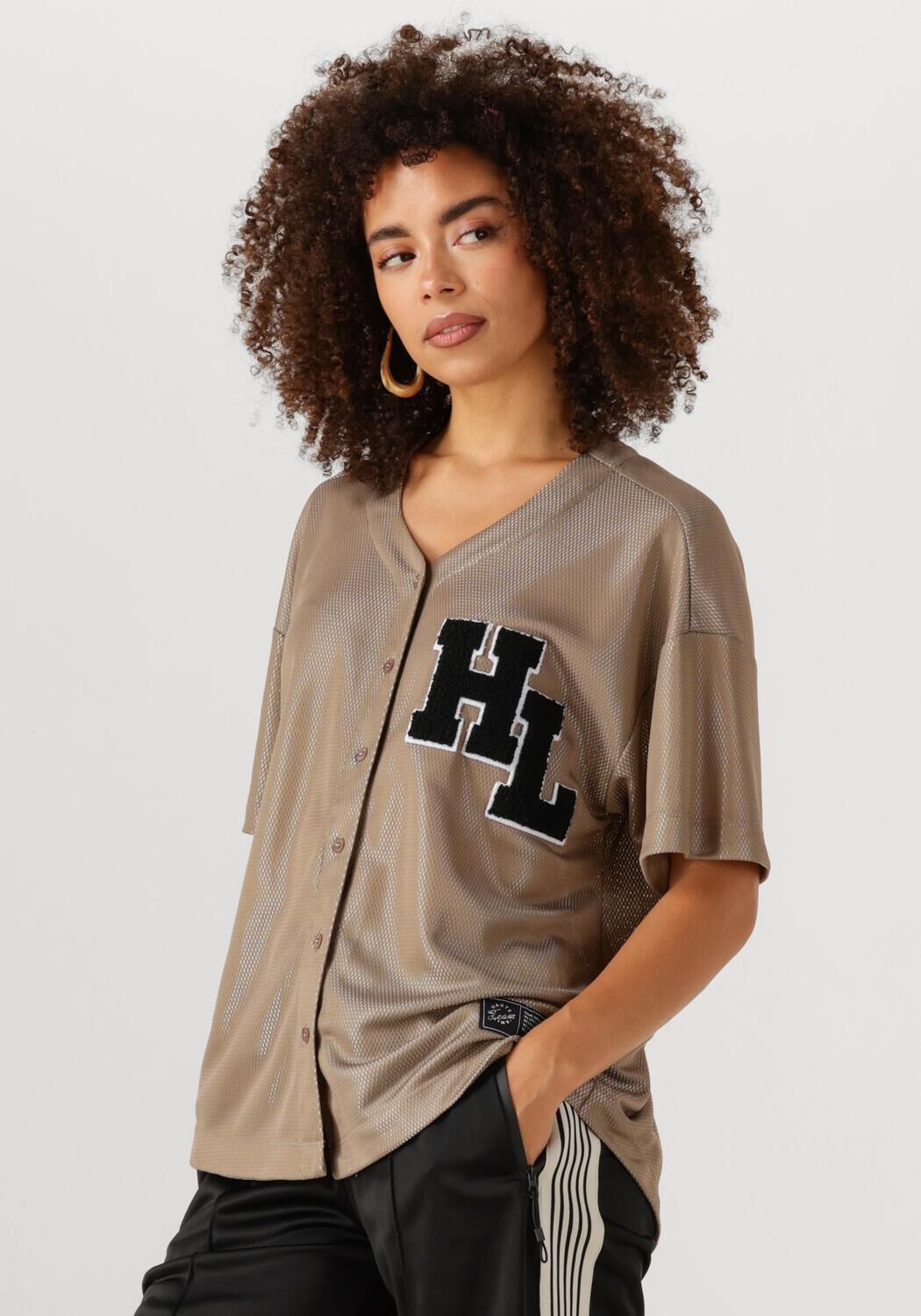 HAUTE L'AMITIÉ Dames Truien & Vesten Court Tee Bruin