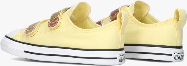 Gele CONVERSE Lage sneakers CHUCK TAYLOR ALL STAR 2V - large
