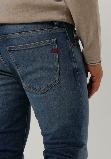 Blauwe DIESEL Slim fit jeans 2019 D-STRUKT - large