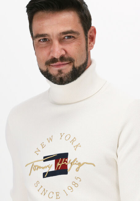 Gebroken wit TOMMY HILFIGER Coltrui ICON STRUCTURE ROLL NECK - large