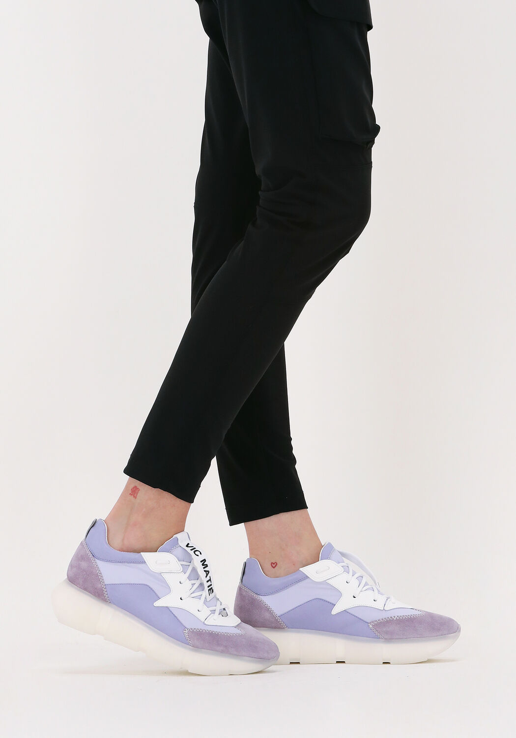 Paarse VIC MATIE Lage sneakers 1A3700D - large
