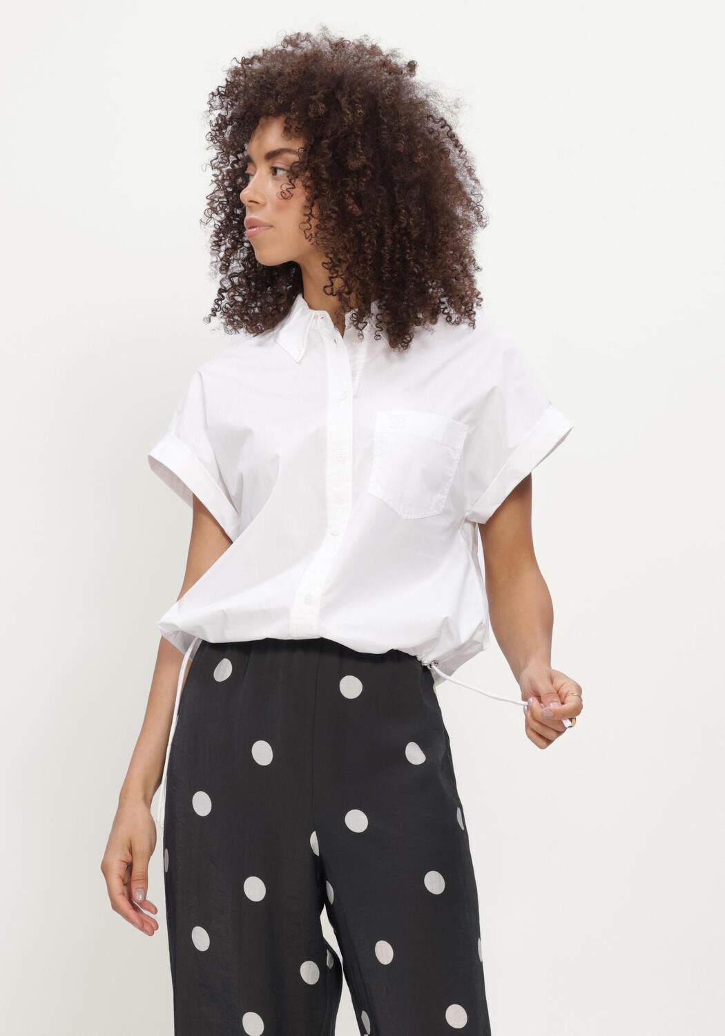 Witte DANTE6 Blouses ECLAT CAP-SLEEVE BUTTON DOWN SHIRT