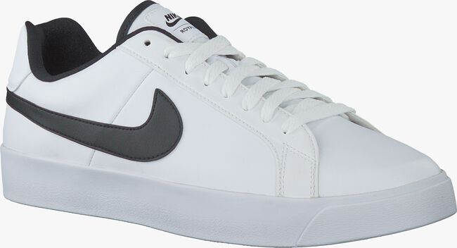 Witte NIKE Sneakers COURT ROYALE LW - large