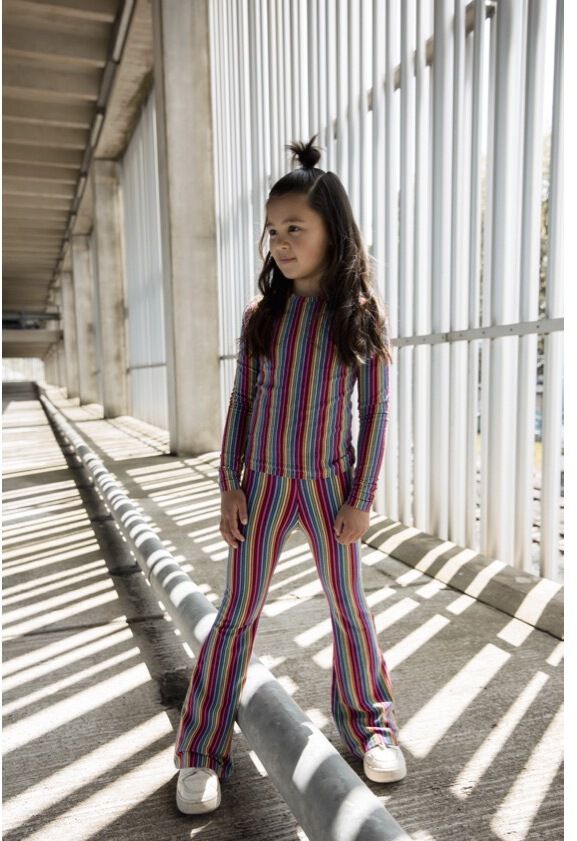 Multi Salty Stitch Flared broek RAINBOW FLARED LEGGING Omoda