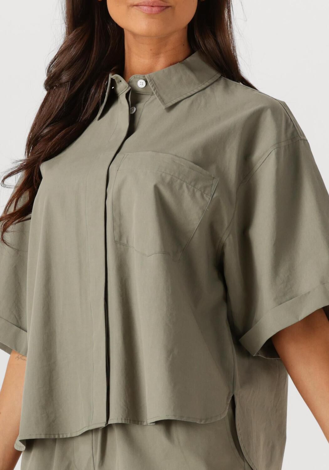 WITHBLACK Dames Blouses Wblgunilla Ss Shirt Groen