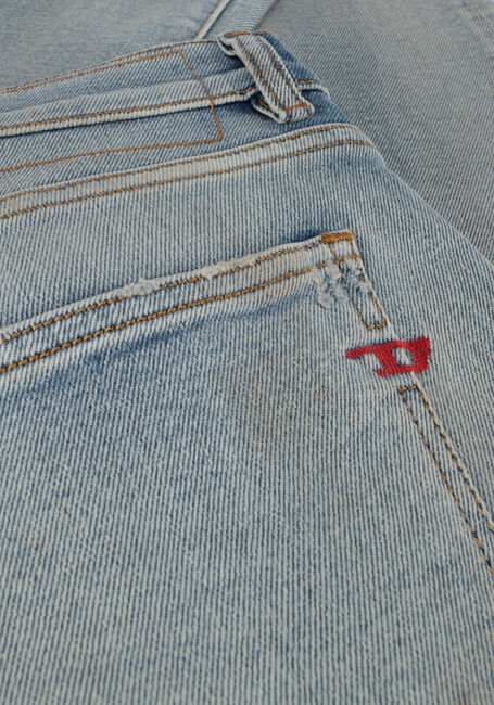 Lichtblauwe DIESEL Slim fit jeans D-STRUCT - large
