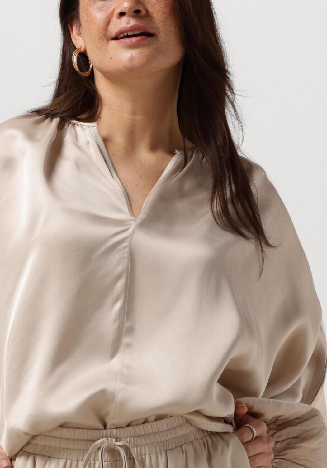 RESORT FINEST Dames Blouses Satin Balloon Blouse Beige
