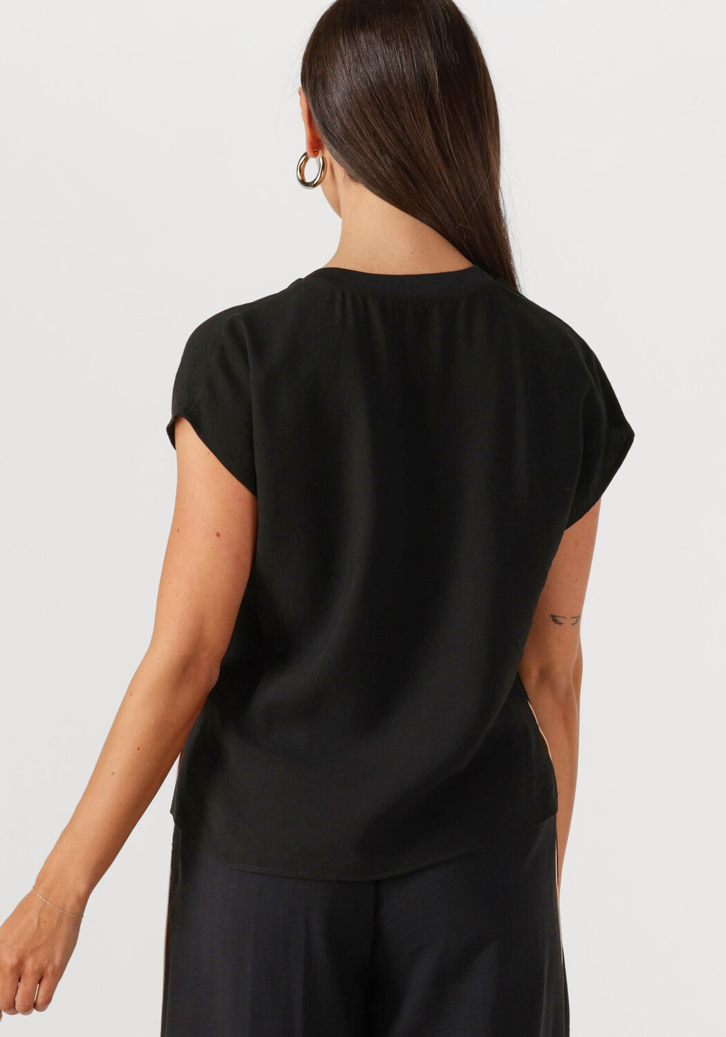 ACCESS Dames Tops & T-shirts 53-2001-396 Zwart