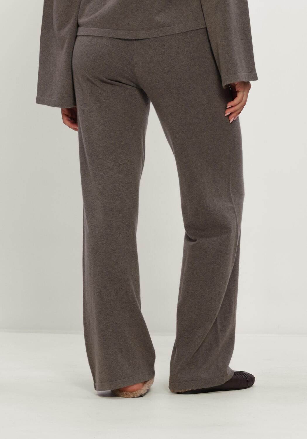 Taupe BOII STUDIOS Wijde broek GEIFA - large