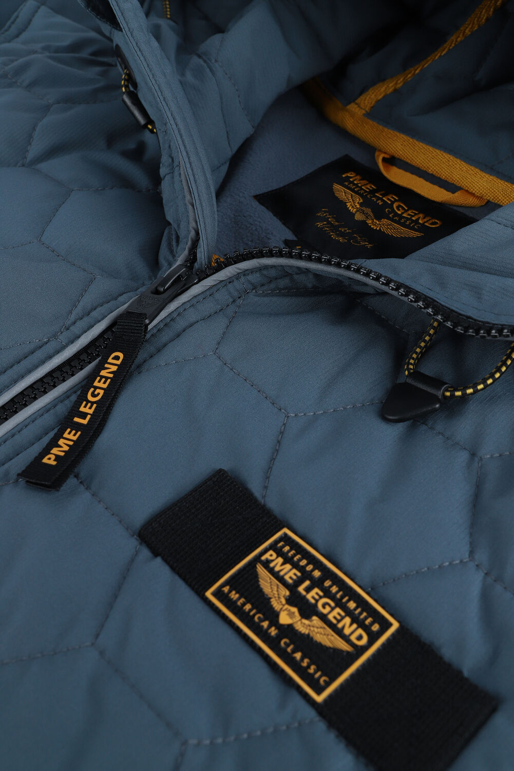 Lichtblauwe PME LEGEND Gewatteerde jas SHORT JACKET SKYSPAR II CYCLE RIP - large