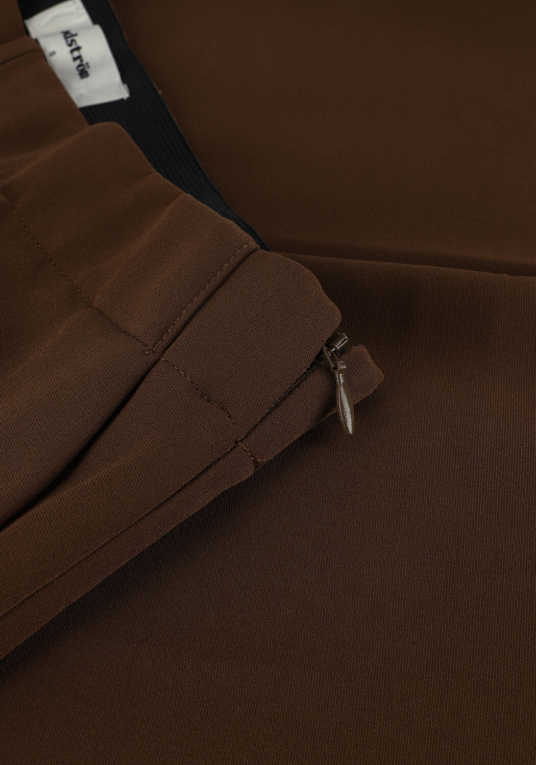 Bruine MODSTR&Ouml;M Pantalon NELLI PANTS - large