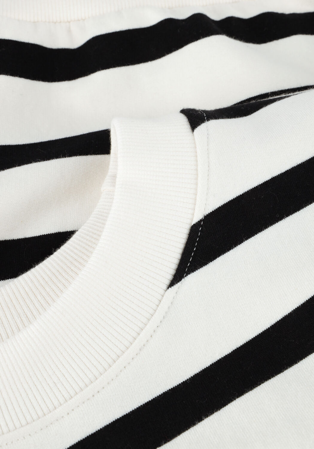 Zwarte MINUS Trui ESTELLA SWEAT - large