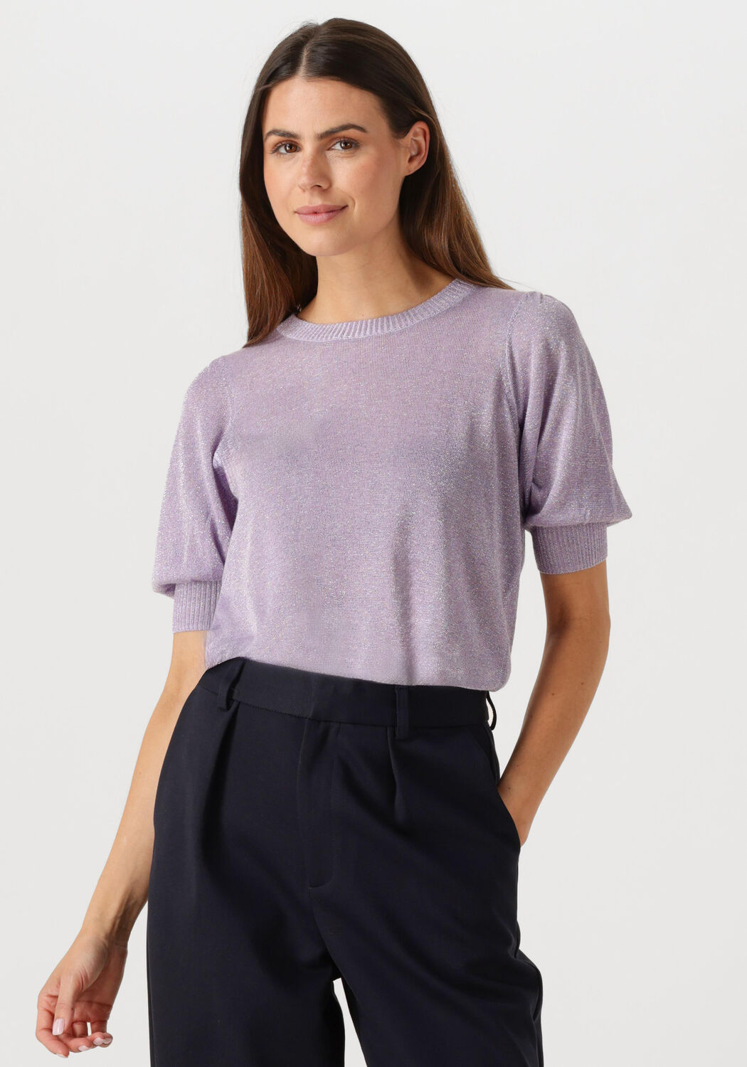 MINUS Dames Tops & T-shirts Liva Puff Sleeve Metallic Knit Pullover Lila