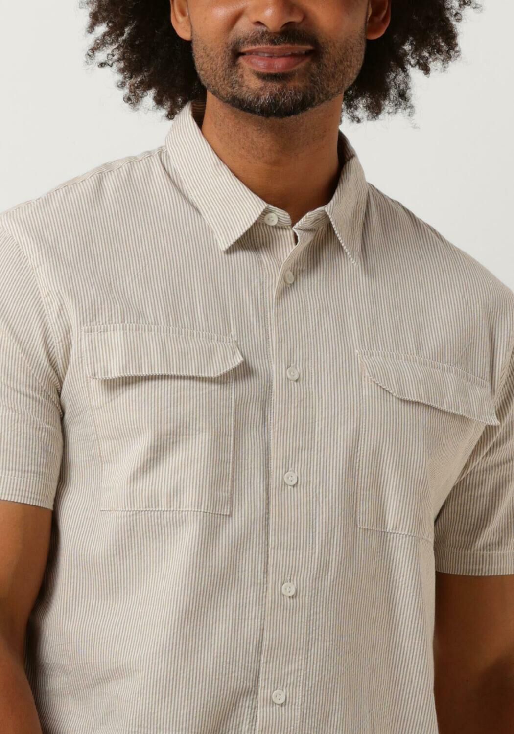 PURE PATH Heren Overhemden Seersucker Shortsleeve Shirt With Chest Pockets Taupe
